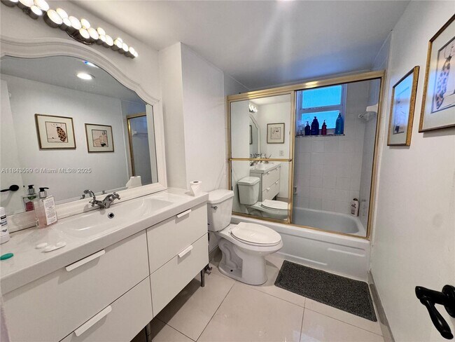 Building Photo - 2201 S Ocean Dr