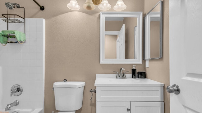 Building Photo - 37523 Durwent Dr