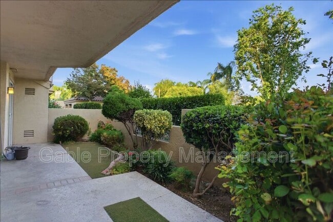 Building Photo - 23903 Del Monte Dr.