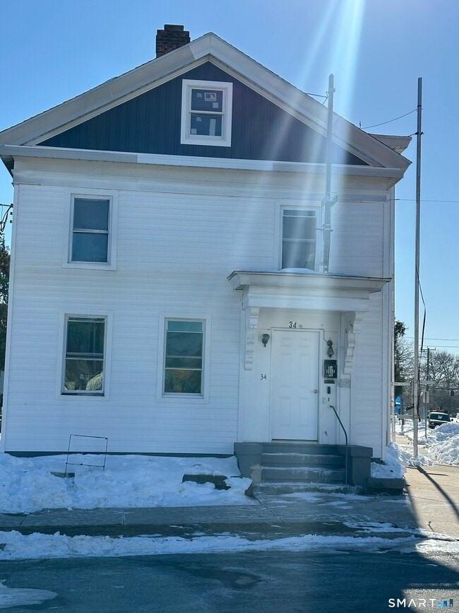 Building Photo - 34 Bulkeley Pl