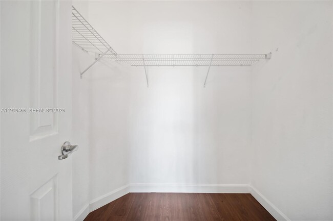 Building Photo - 3641 NE 4th St