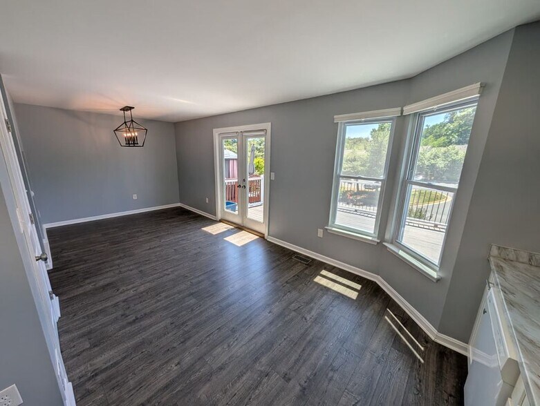 Building Photo - 15300 Gunsmith Terrace