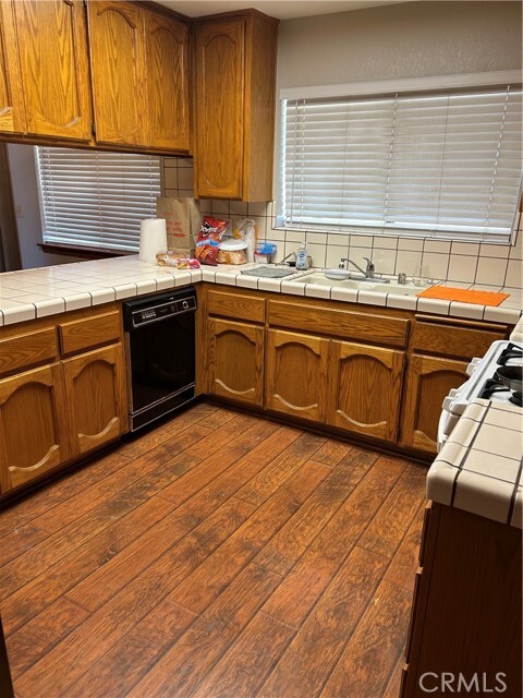 Building Photo - 8730 11th Ave