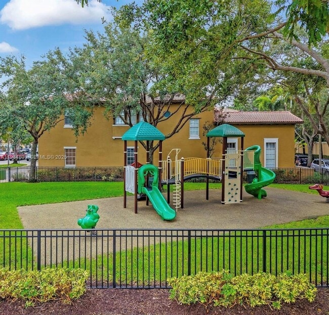 Building Photo - 14709 SW 6th St