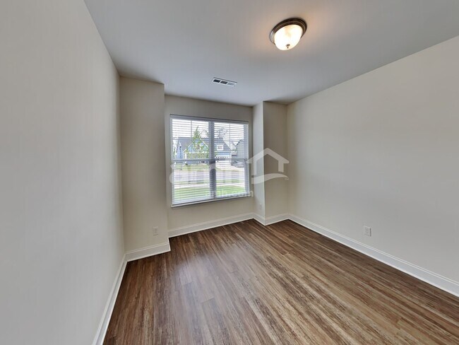 Building Photo - 5028 Mountain Springs Rd