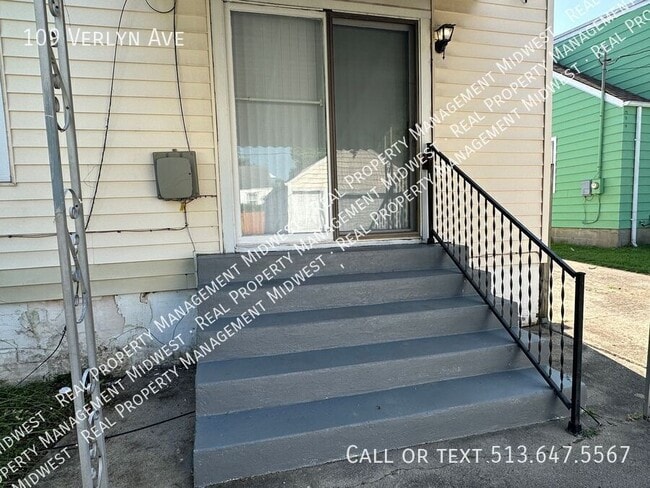 Building Photo - 109 Verlyn Ave