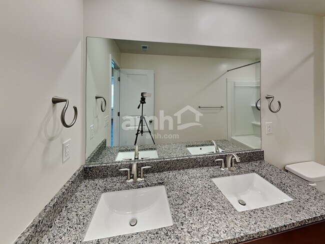 Building Photo - 2367 E Wild Horse Way