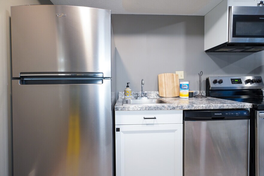 Building Photo - 1407 N 58th St
