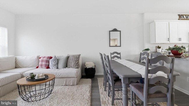 Building Photo - 110 Edelweiss Wy