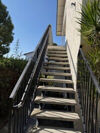 Building Photo - Newly Remodeled 3 Bedroom, 2 Bath Condo wi...