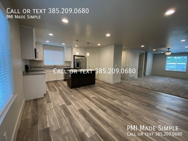 Building Photo - Awesome 3BR Townhome in Provo with Garage ...