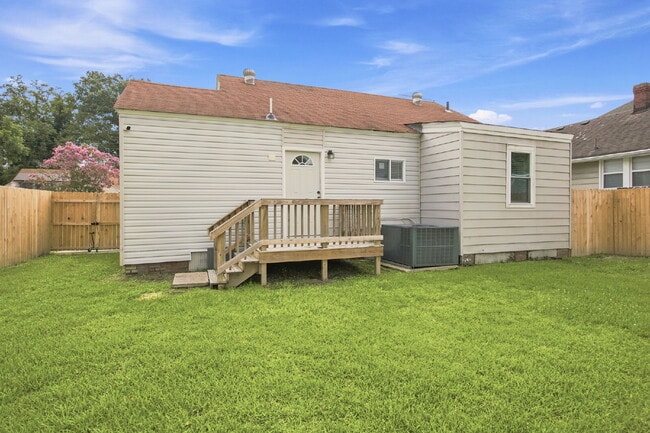 Building Photo - Freshly Renovated Ranch with a Spacious Fenced Yard