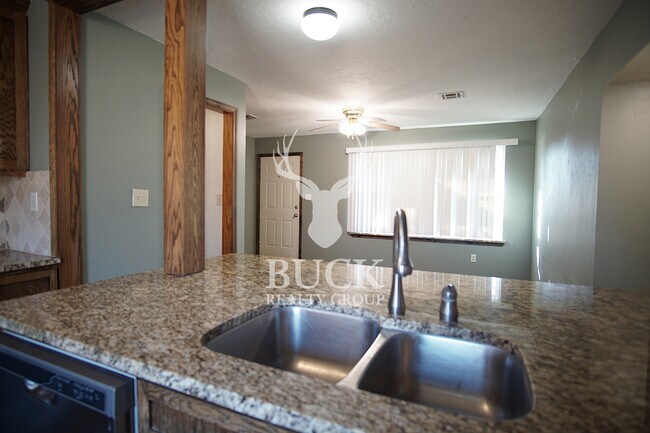 Building Photo - 9312 Mahler Pl