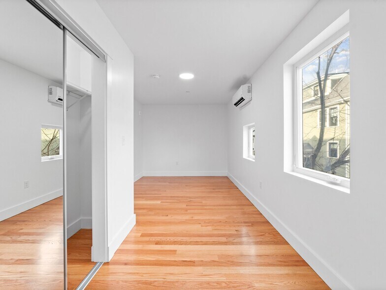 Building Photo - 140 Prospect St