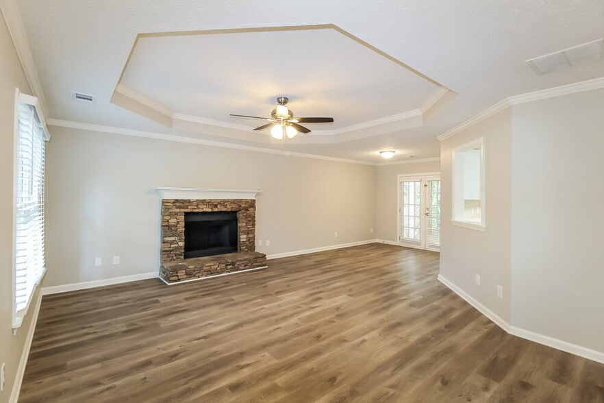 Building Photo - 3580 TraddSprings Way