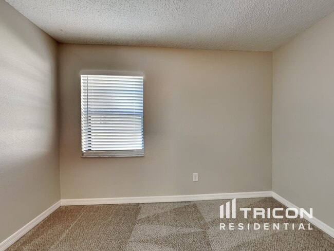Building Photo - 1261 Dockside Dr