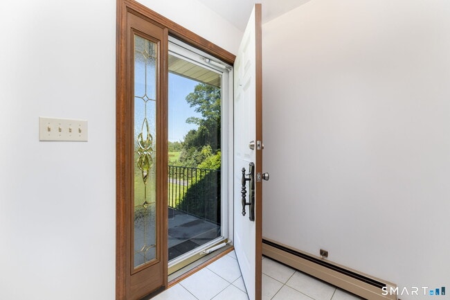 Building Photo - 428 Maple St