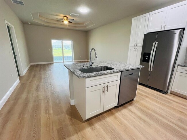 Building Photo - 100 Lynbrook Dr