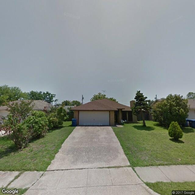 Primary Photo - 3820 Lillie St