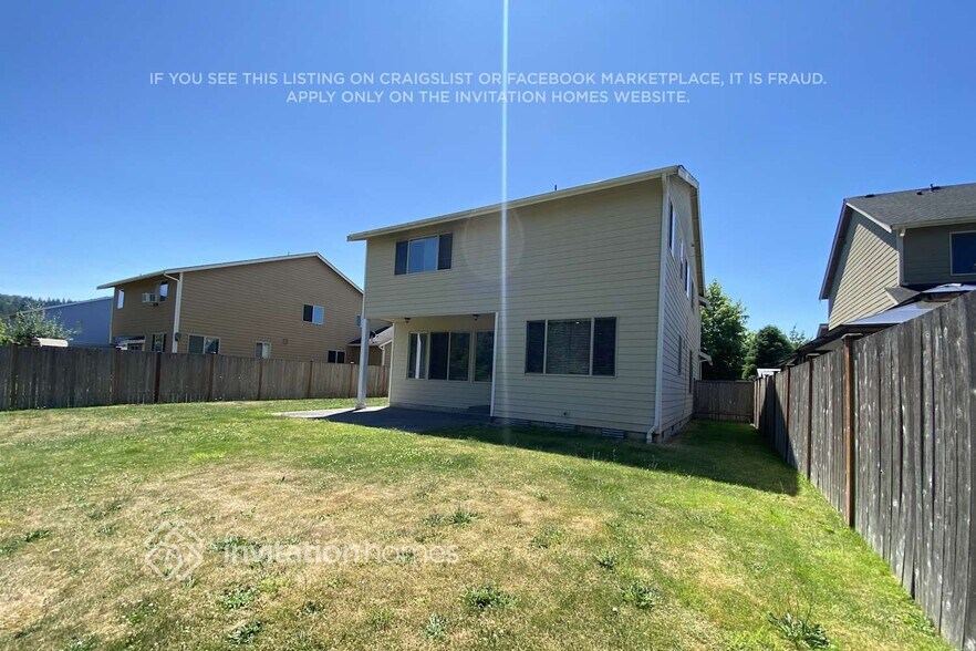 Building Photo - 109 Ames St NE