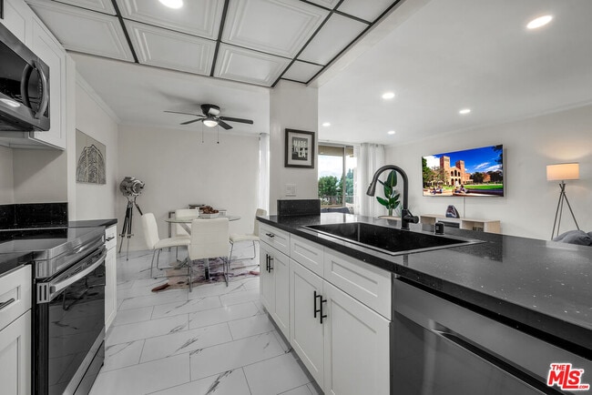 Building Photo - 1300 Midvale Ave