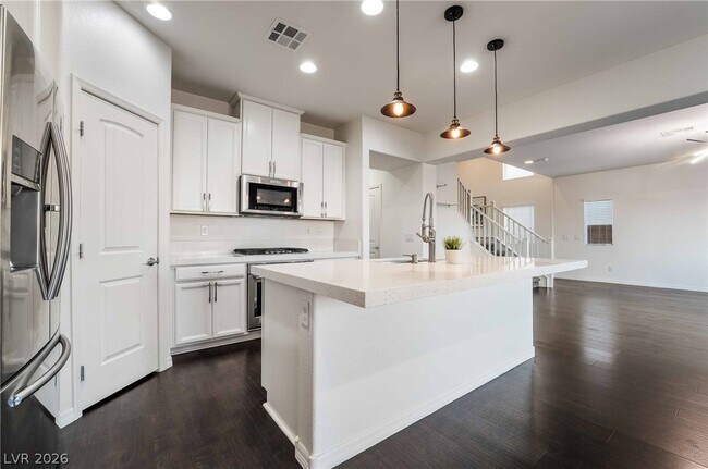 Building Photo - 6462 Estrella Hills Ave