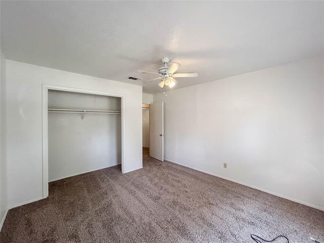 Building Photo - 1425 E Windsor Dr