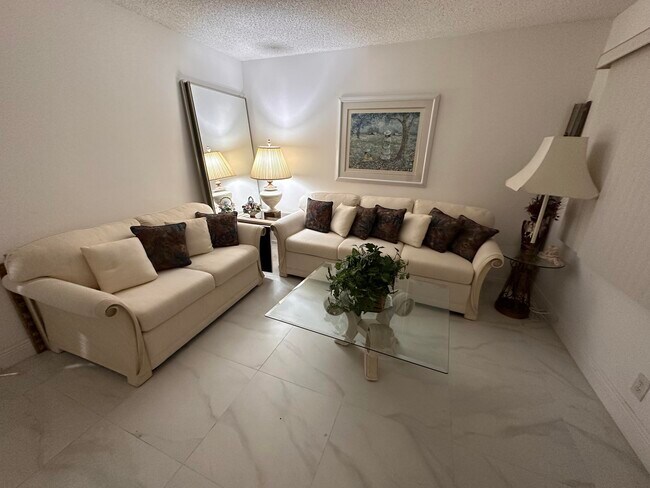 Building Photo - 1801 Eleuthera Point