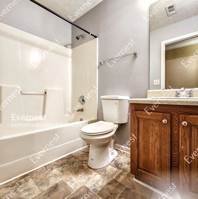 Building Photo - 425 Brunswick Cir