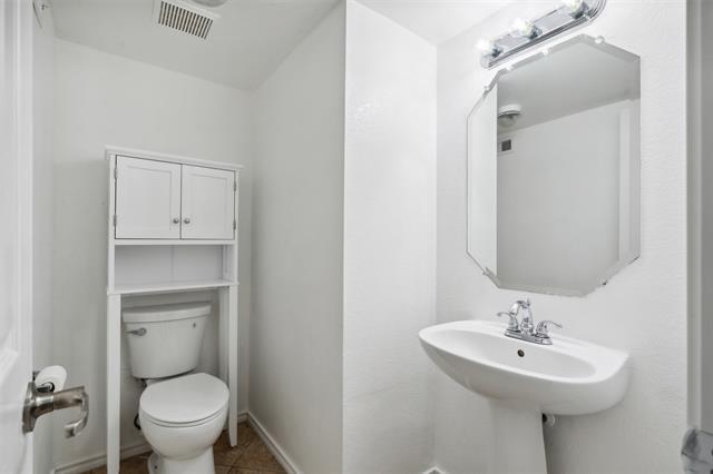 Building Photo - 5841 Pearl Oyster Ln