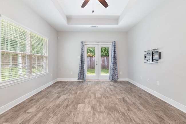 Building Photo - 8459 Crissy Ln