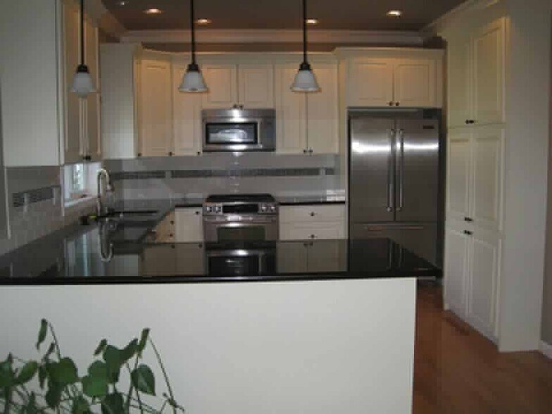 Kitchen - 20010 Marine View Dr SW