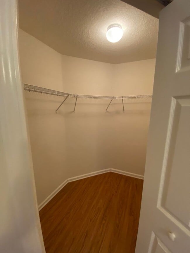 Building Photo - One-Story End Unit Oasis Backing to Preserve - No Carpet + Plantation Amenities!!