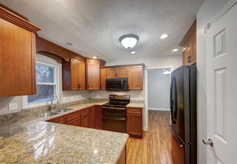 Building Photo - 50 Bentbrook Ct