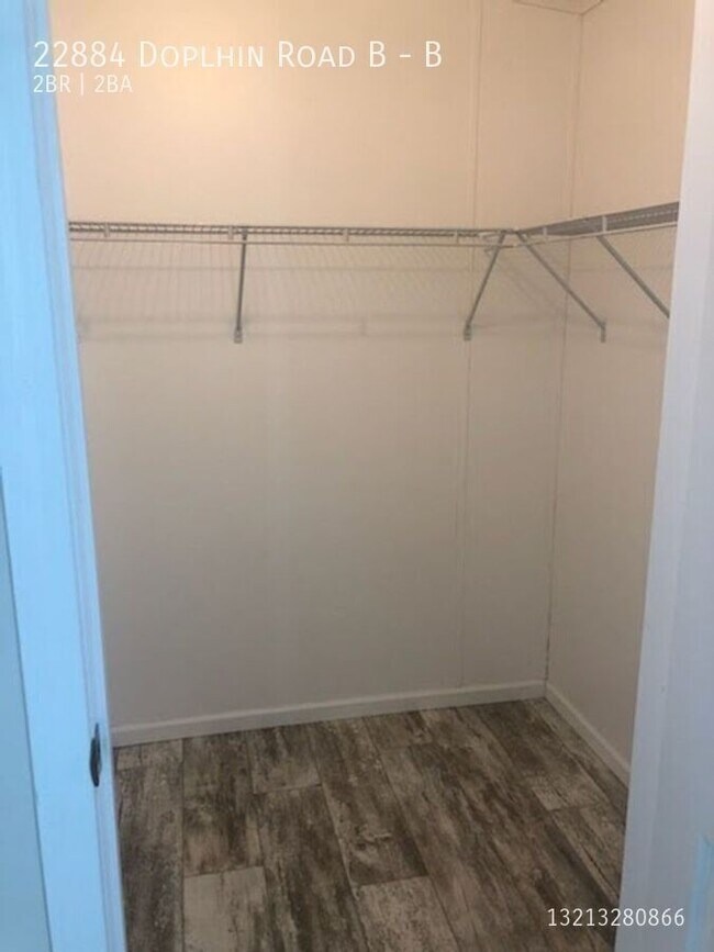 Building Photo - 22884 Dolphin Rd