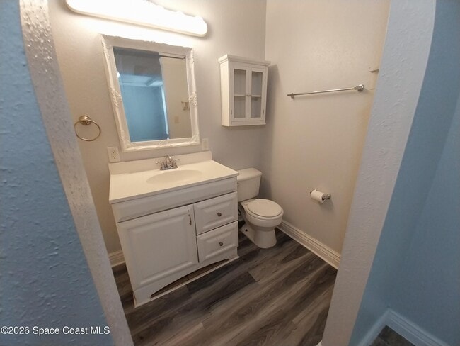 Building Photo - 1390 S Park Ave