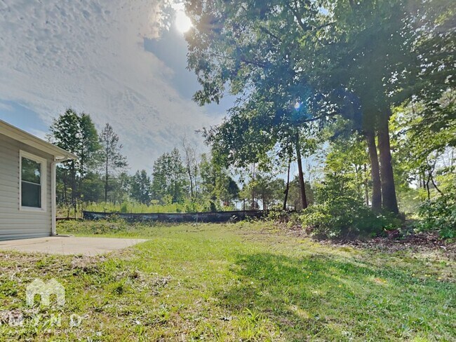 Building Photo - 416 York Rd