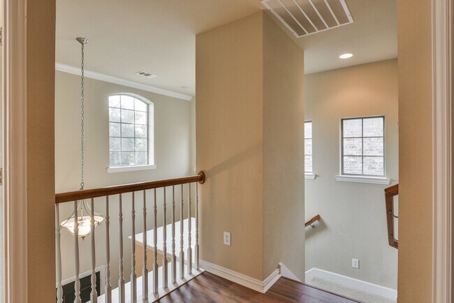 Building Photo - NICE 3 BEDROOM PATIO HOME LOCATED IN COTTONWOOD CREEK!