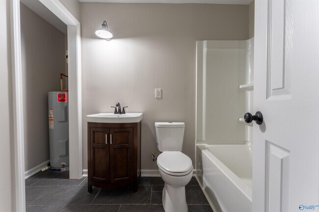 Building Photo - 3708 Valleydale Rd NW