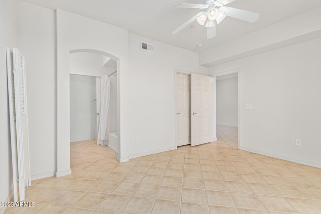 Building Photo - 6535 E Superstition Springs Blvd