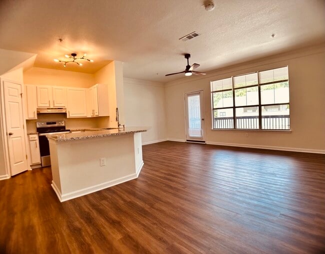 Building Photo - 1575 Ridenour Pkwy NW