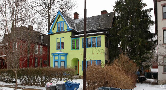 Building Photo - 442 Franklin Ave