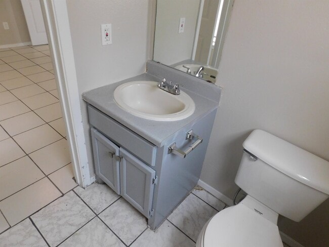 Building Photo - 105 Rockwell Way