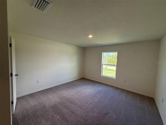 Building Photo - 13453 Kitchener Ave