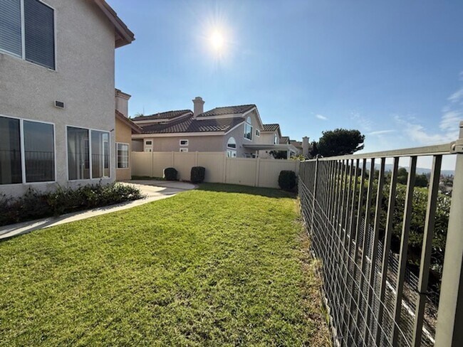 Building Photo - Spectacular view home in Anaheim Hills