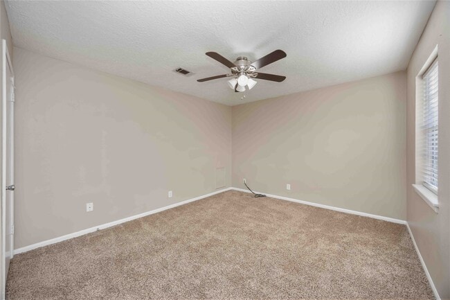 Building Photo - 5411 Mossy Timbers Dr