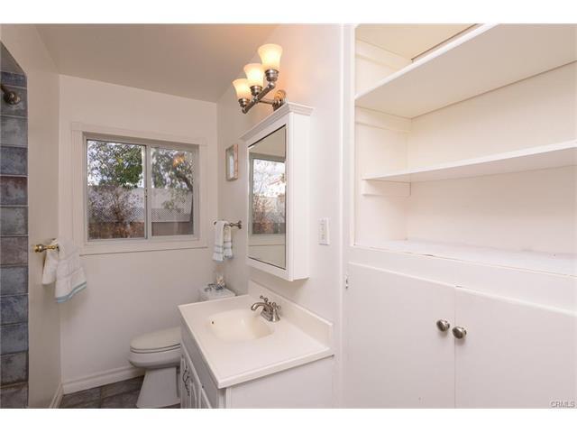 Building Photo - 1535 E Everett Pl