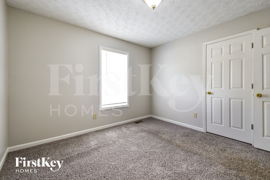 Building Photo - 4112 Springridge Trce SW