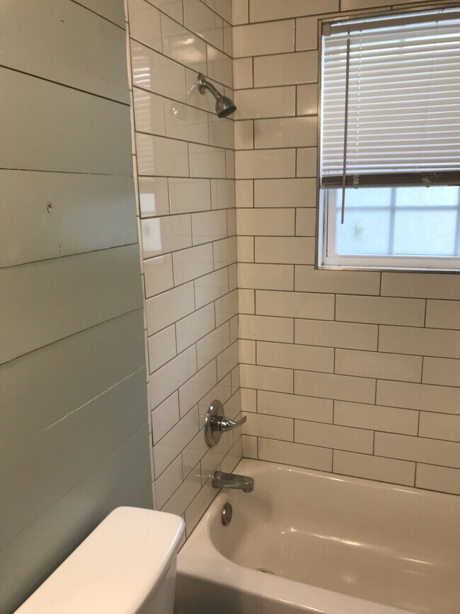 Building Photo - 2308 14th St