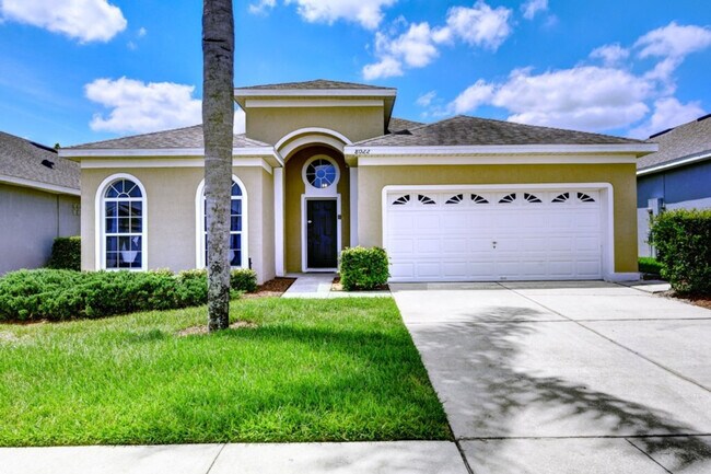 Building Photo - 8022 King Palm Cir